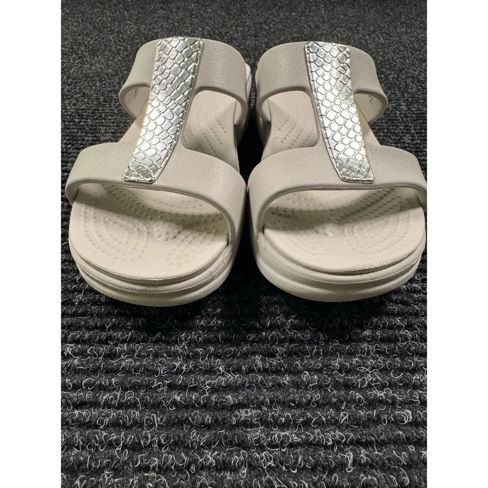 Crocs Womens W8 Dual Comfort Wedge Slide Sandals Beige Silver Metallic